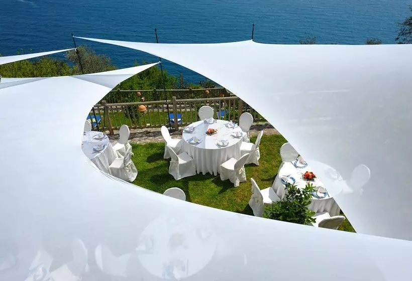 Отель Costa Diva