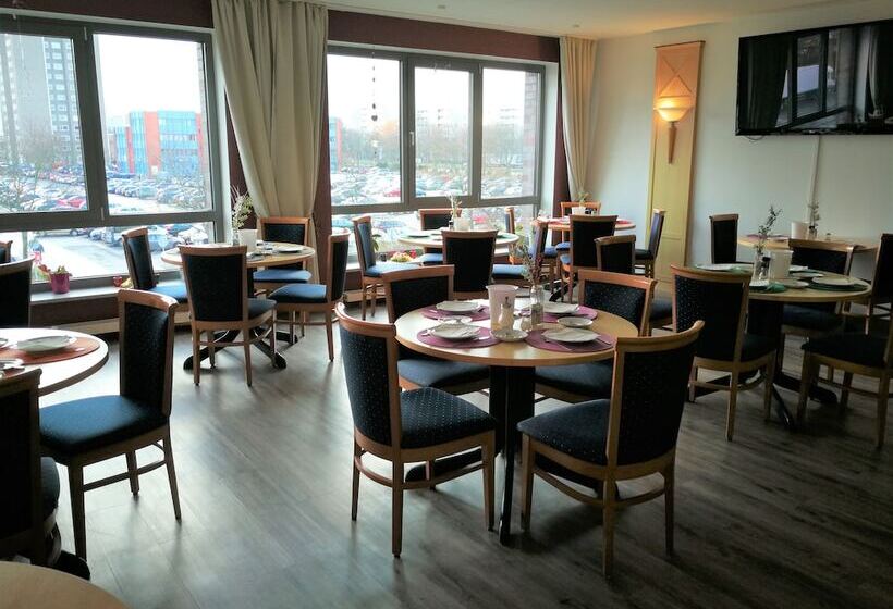 בית מלון כפרי Near By