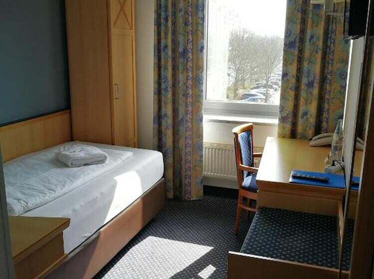 בית מלון כפרי Near By