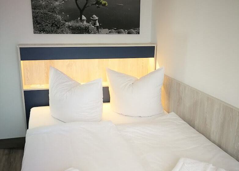 בית מלון כפרי Near By