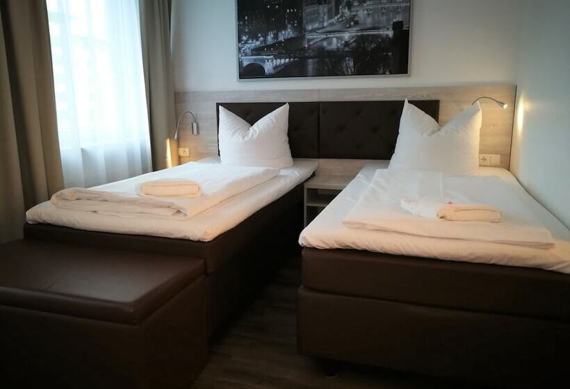 בית מלון כפרי Near By