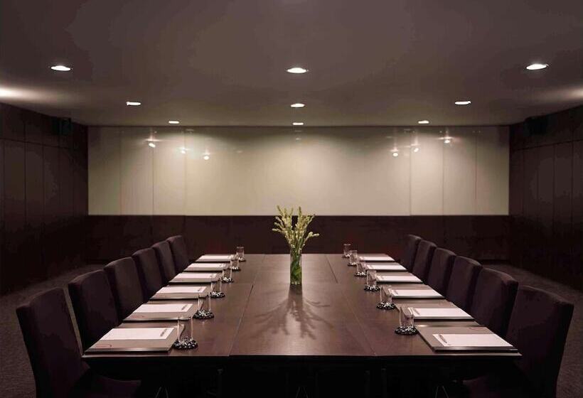 فندق Pullman Bali Legian Beach