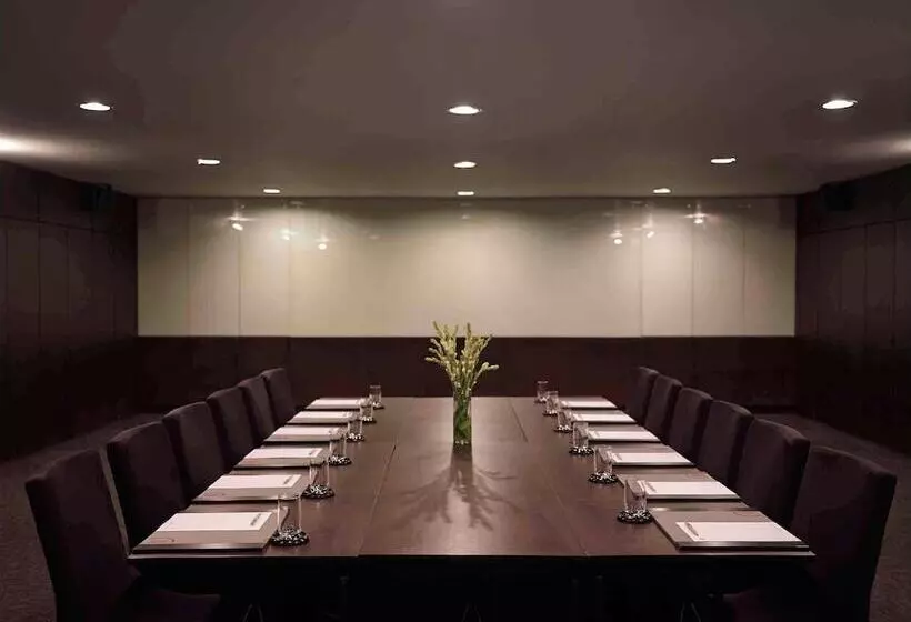 호텔 Pullman Bali Legian Beach