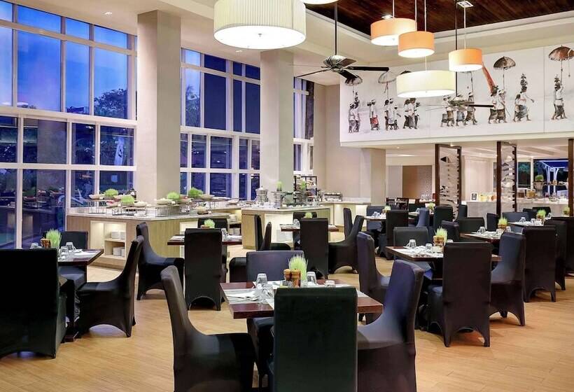 فندق Pullman Bali Legian Beach