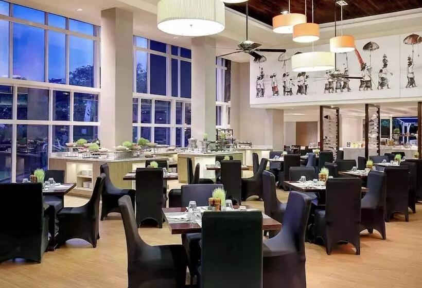 호텔 Pullman Bali Legian Beach