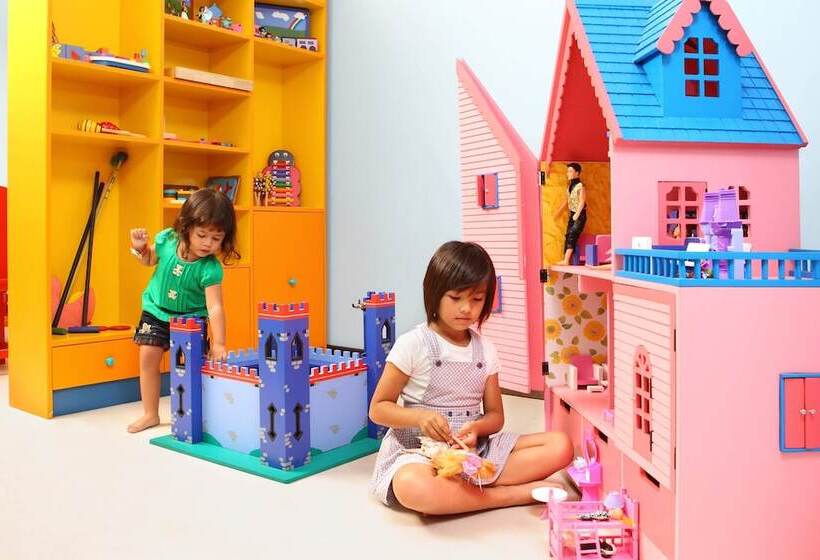 فندق Pullman Bali Legian Beach