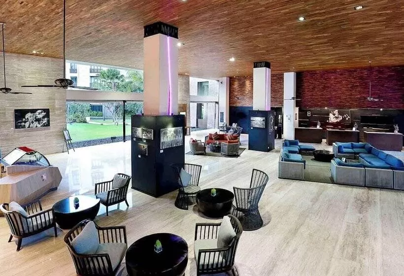 호텔 Pullman Bali Legian Beach