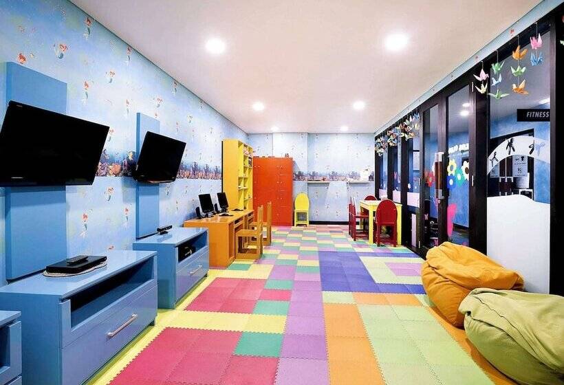 فندق Pullman Bali Legian Beach