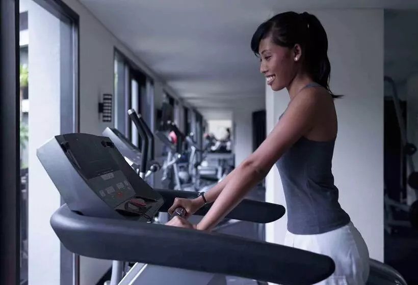 호텔 Pullman Bali Legian Beach