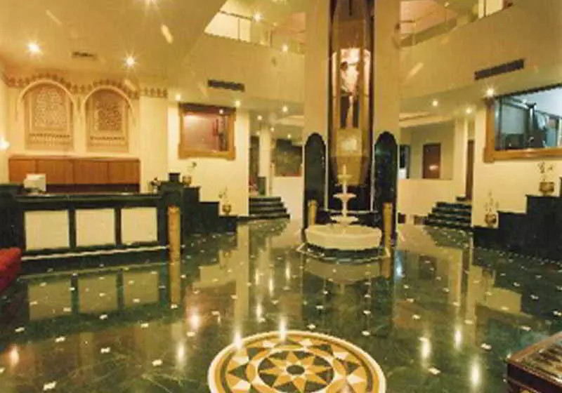 호텔 Raj Vilas Place