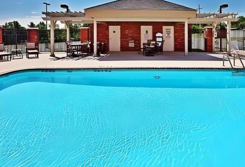 בית מלון כפרי Spark By Hilton Catoosa