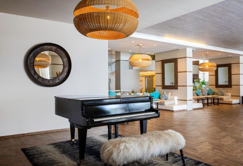 فندق Design Plus Seya Beach