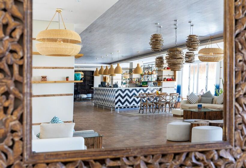 فندق Design Plus Seya Beach