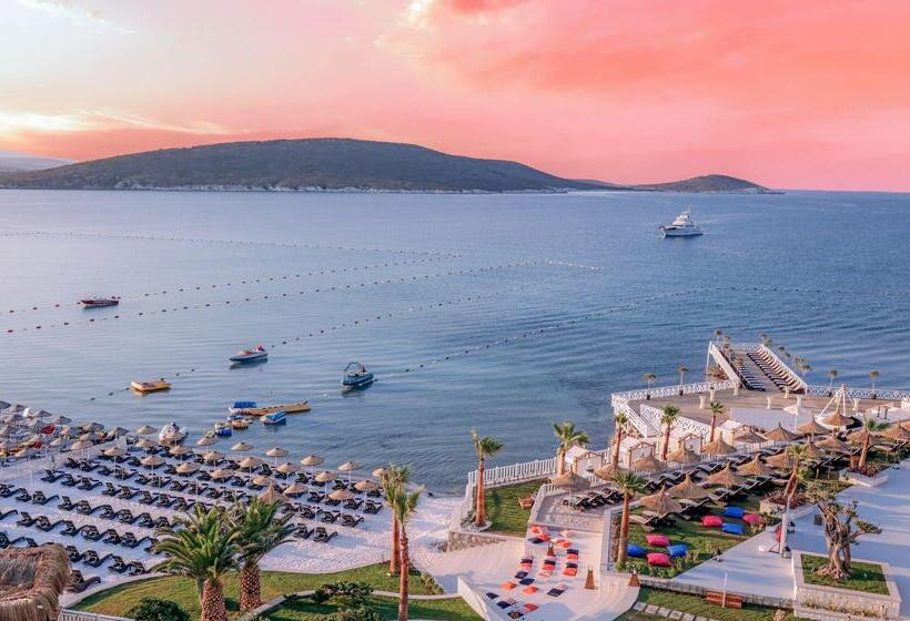 فندق Design Plus Seya Beach