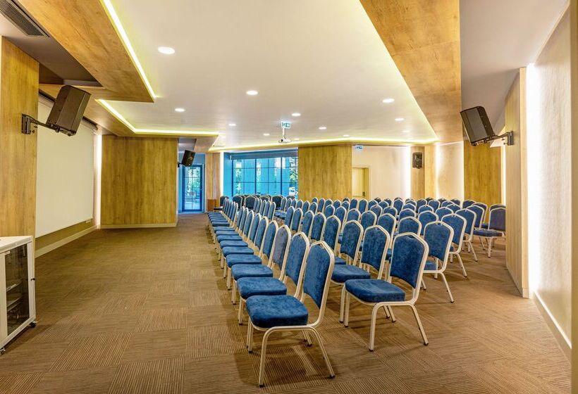 فندق Design Plus Seya Beach