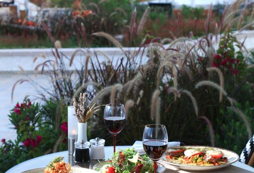 فندق Design Plus Seya Beach