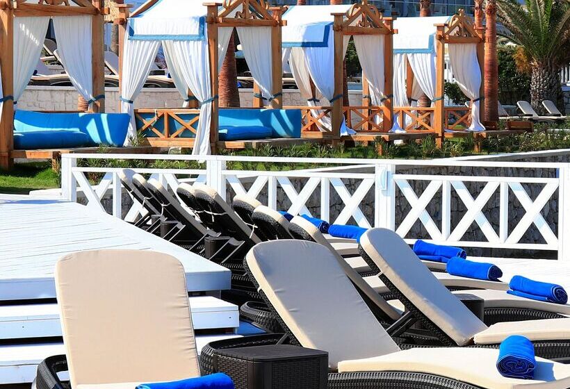 فندق Design Plus Seya Beach