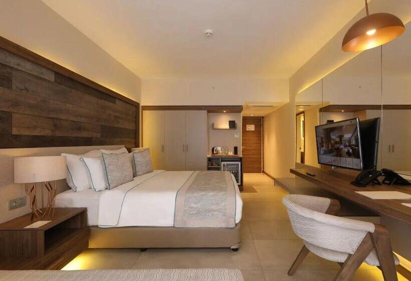 فندق Design Plus Seya Beach