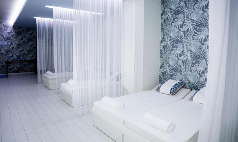 فندق Design Plus Seya Beach