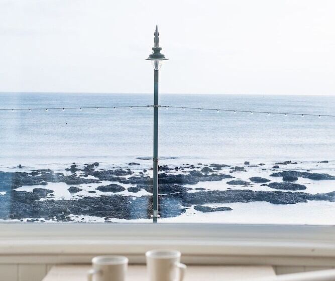 호텔 The Lugger Inn