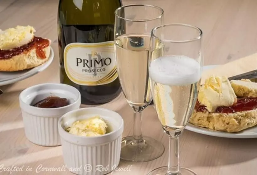 Hotel The Lugger Inn