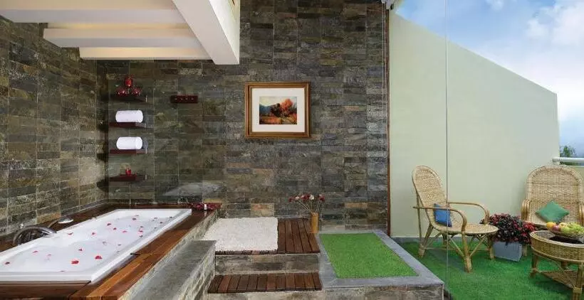 Отель The Siena Village