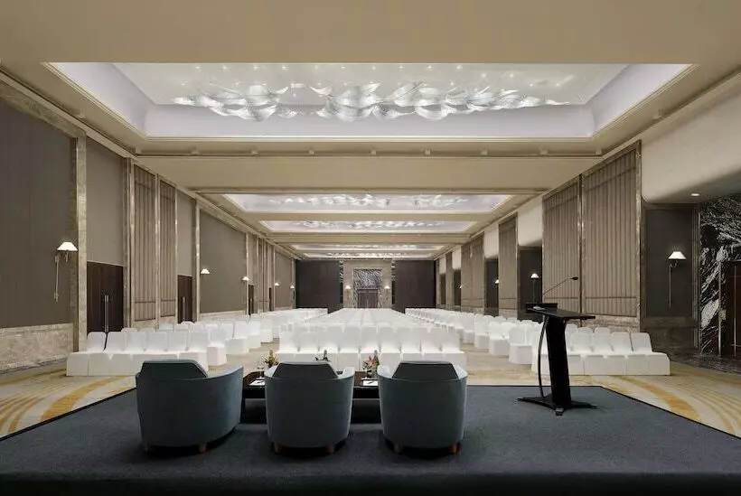 فندق The Westin Pune Koregaon Park