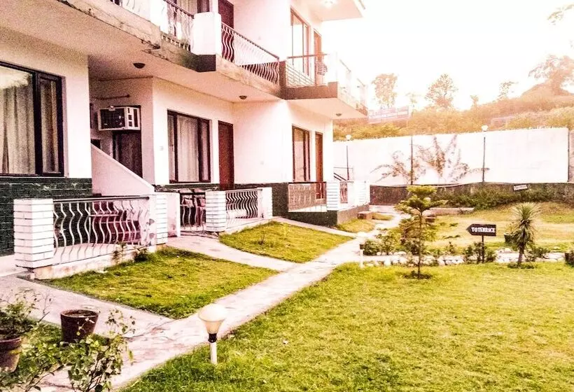 ホテル Van Durga Villas & Suites