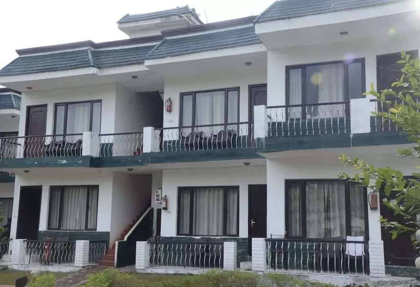 ホテル Van Durga Villas & Suites