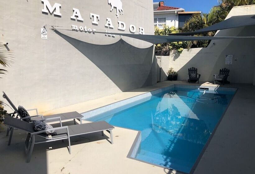 מוטל Matador Motor Inn