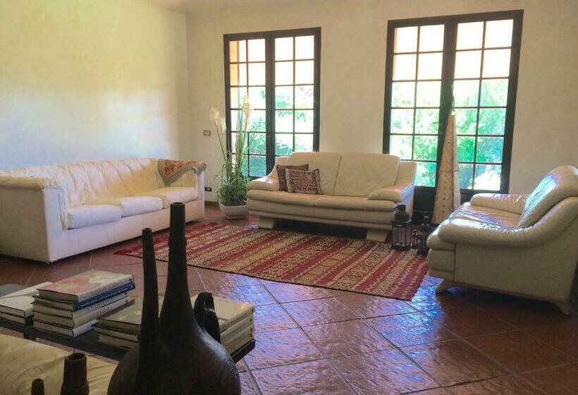 A Casa Di Angela B&b