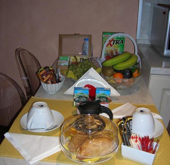 住宿加早餐  La Cervetta