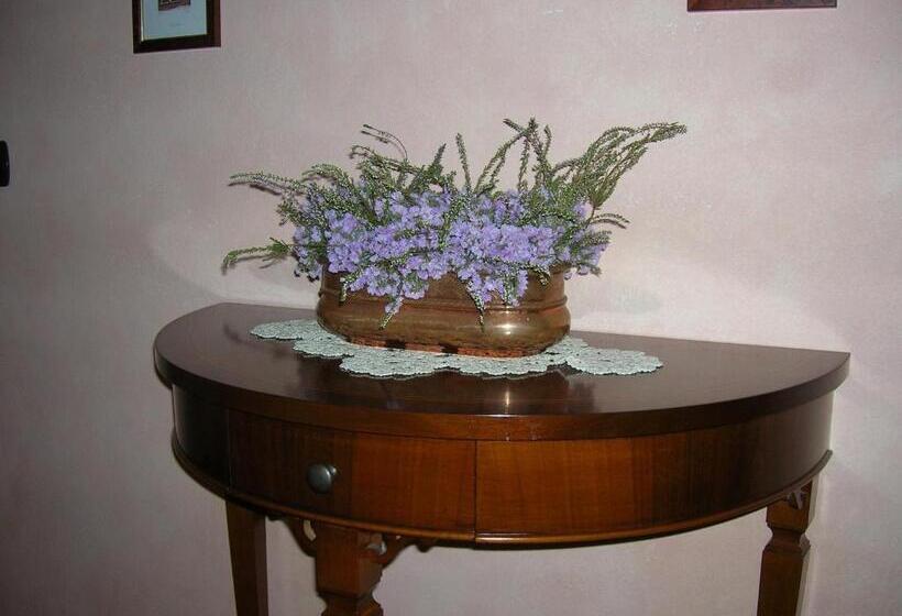 住宿加早餐  La Cervetta