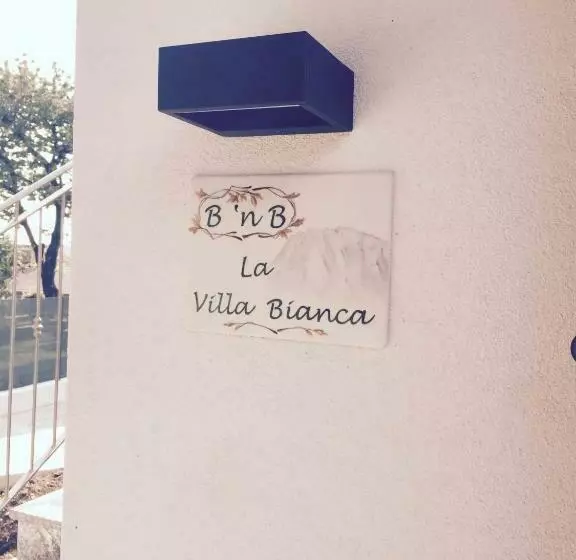 ベッドアンドブレックファースト La Villa Bianca Guest House