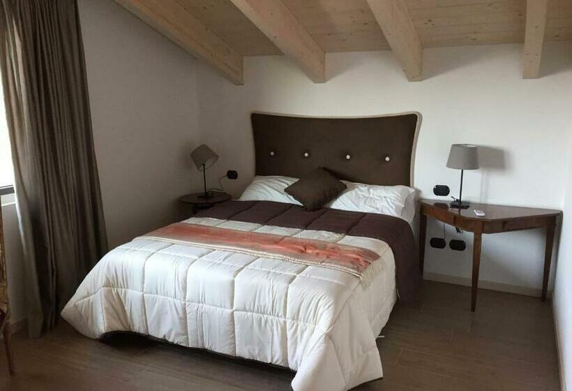 Bed and Breakfast La Villa Bianca Guest House