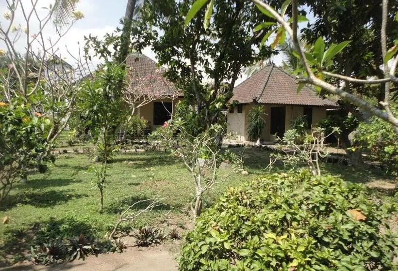 Hotelli Pakuna Beach