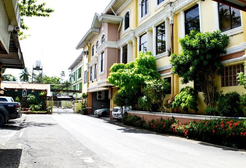 Hotel Rufina S Leisure Center