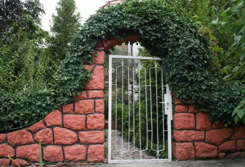 ペンション Fontana Vendégház