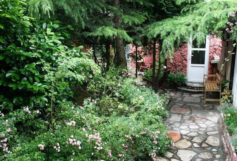 ペンション Fontana Vendégház