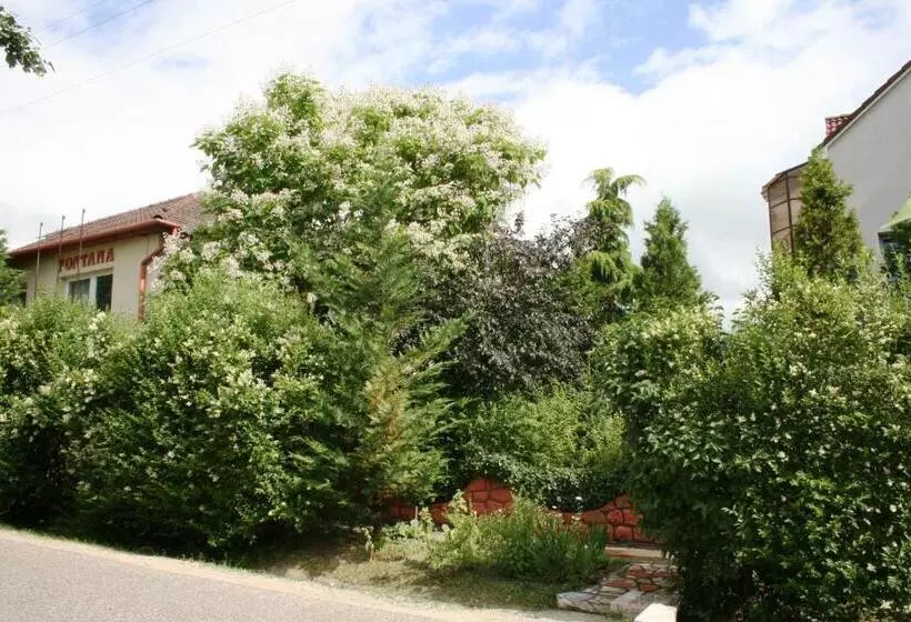 ペンション Fontana Vendégház