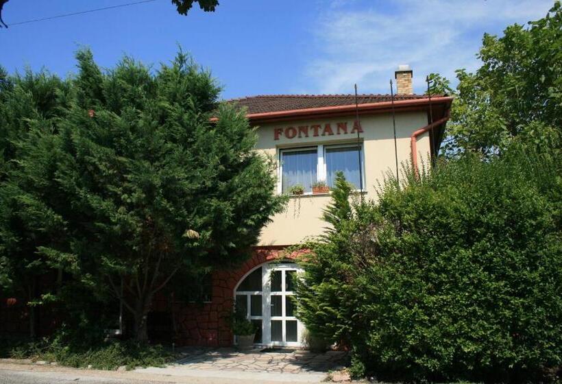 ペンション Fontana Vendégház