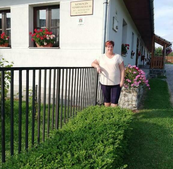 פנסיון Kemencés Vendégház