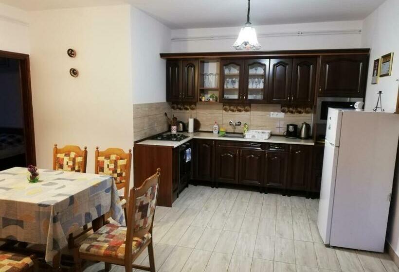 פנסיון Kemencés Vendégház