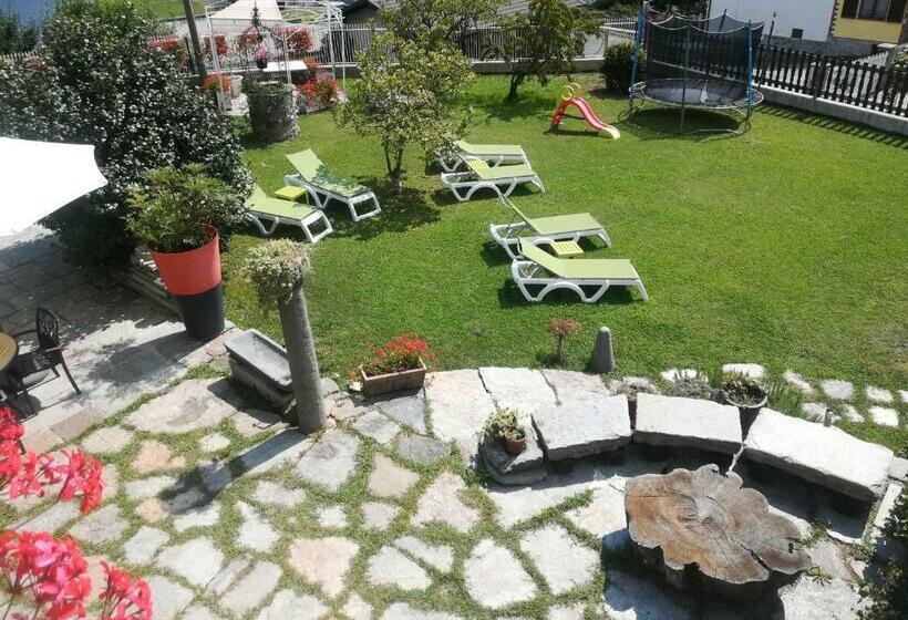 פנסיון La Stella Delle Alpi