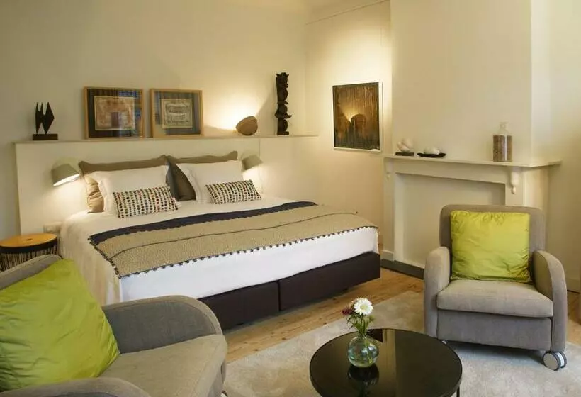 B&b Alphabet   Luxury Guesthouse And Art Gallery
