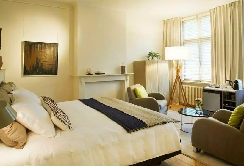 B&b Alphabet   Luxury Guesthouse And Art Gallery