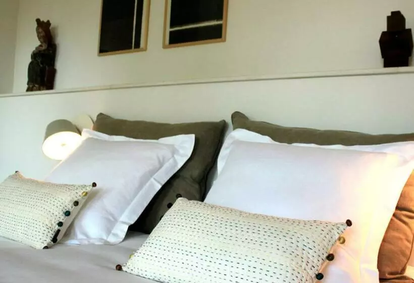 B&b Alphabet   Luxury Guesthouse And Art Gallery
