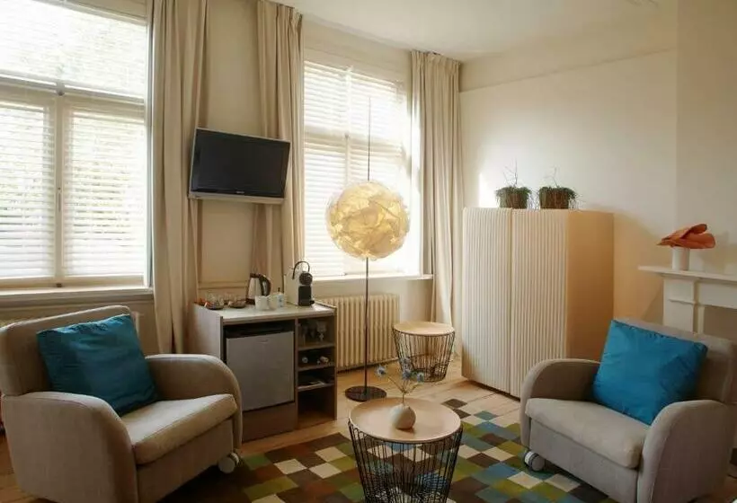 B&b Alphabet   Luxury Guesthouse And Art Gallery