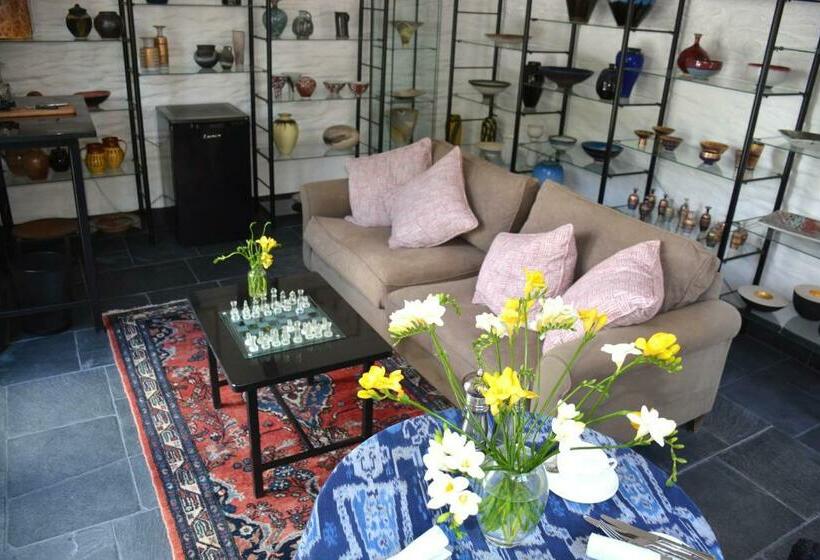 Bed and Breakfast Kerswell Farmhouse