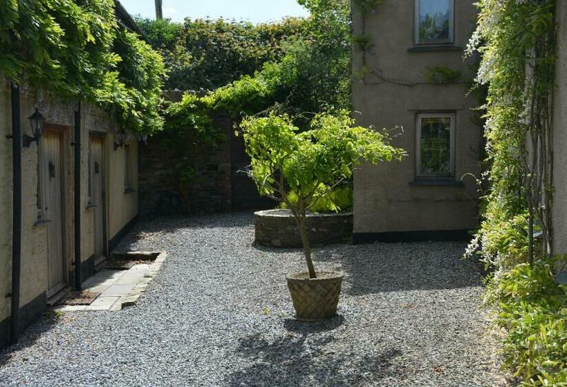 Bed and Breakfast Kerswell Farmhouse